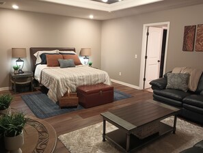 4 多间卧室、客房内保险箱、熨斗/熨衣板、旅行婴儿床