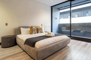 3 soverom, skrivebord, strykejern/-brett og wi-fi