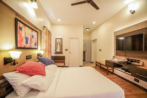 Free WiFi - Penta Peak By Indostays (Kotagiri)