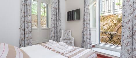 3 habitaciones, tabla de planchar con plancha y wifi gratis