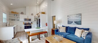 Golf Cart Included, Pet Friendly, Shared Pool, Parking for 1 Vehicle