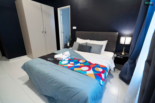 2 bedrooms, iron/ironing board, WiFi