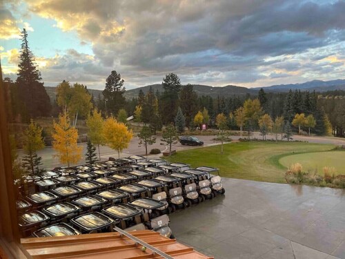 New Remodel-Shuttle to AF Resort