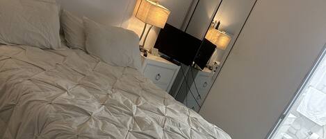 2 bedrooms, in-room safe, iron/ironing board, WiFi