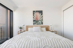 3 chambres, fer et planche à repasser, Wi-Fi, draps fournis