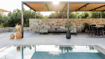Beheizter Pool