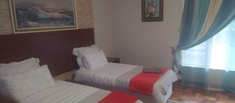 Comrades Oasis Guest House 