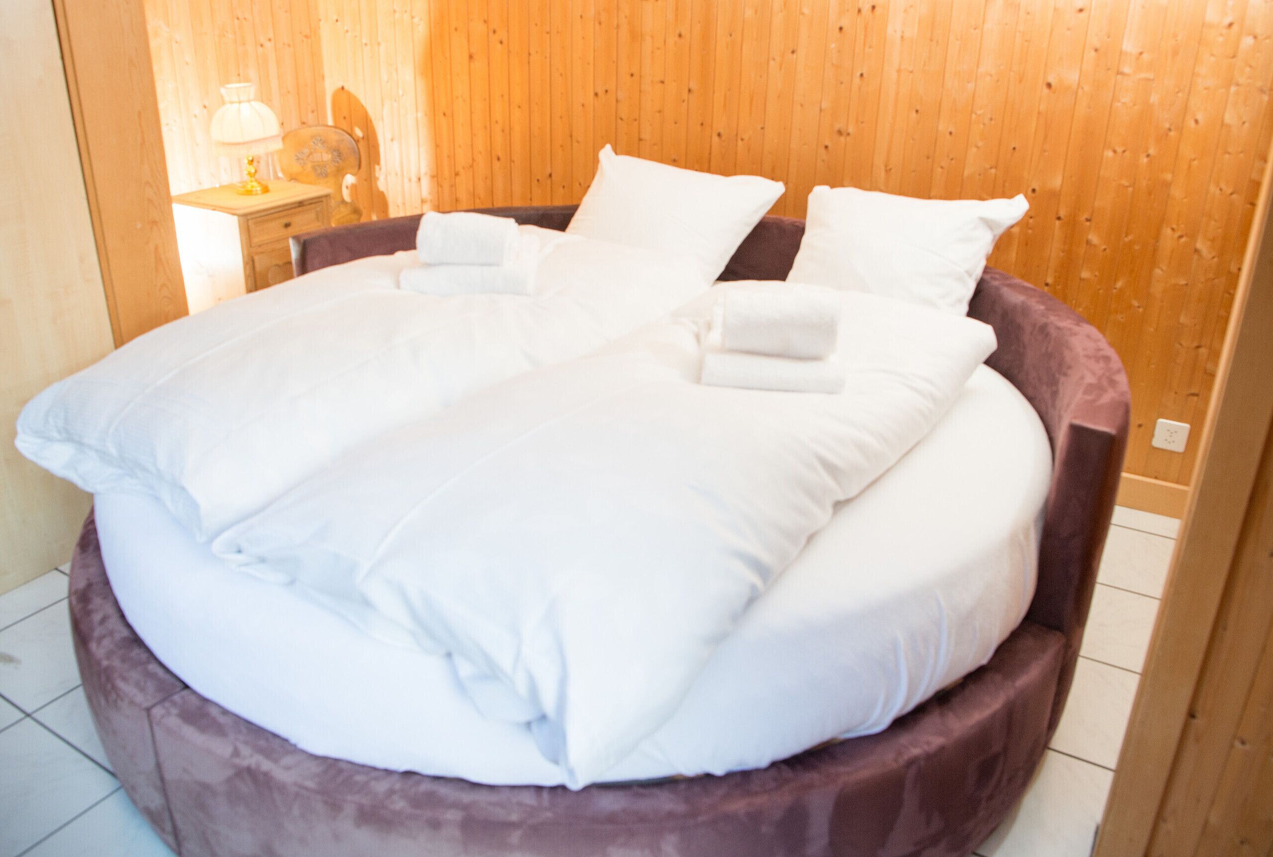 4 bedrooms, free WiFi, bed sheets