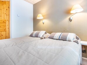 3 bedrooms, desk, iron/ironing board, Internet - Nilikuru e 12 by Interhome (Inari)