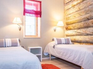 3 Schlafzimmer, Schreibtisch, Bügeleisen/Bügelbrett, Internetzugang