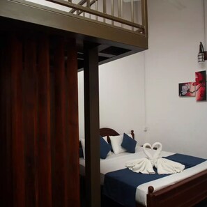 3 chambres, fer et planche à repasser, Wi-Fi, draps fournis