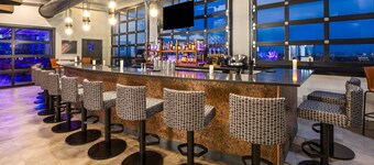 Riverbend Hotel and Suites, Trademark Collection by Wyndham