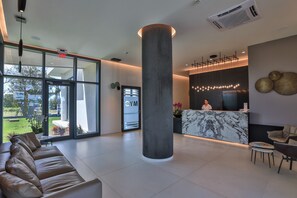 Lobby - A-405 Stunning one bedroom apartment overlooking the pool (Cupecoy)