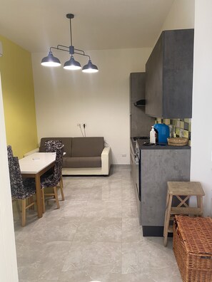 Interior - Vatican apartment in the Center (Roma)