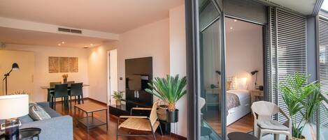 1 slaapkamer, een strijkplank/strijkijzer, gratis wifi