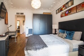3 bedrooms, iron/ironing board, free WiFi - 41ARI1045 - Fantástic and super spacious 3bed apar (Barcelona)