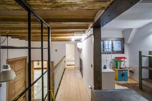 3 bedrooms, iron/ironing board, free WiFi