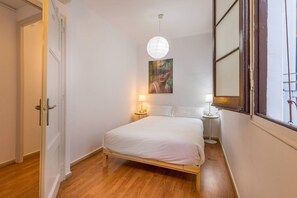 2 bedrooms, free WiFi, bed sheets