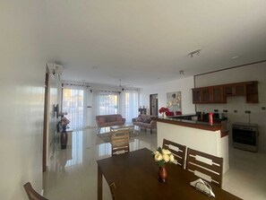 Deluxe Apartment | Private kitchen | Fridge, microwave, cookware/dishes/utensils - Lux Suites Vipingo Luxury Villas (Vipingo)