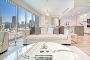 Interior - Upscale 2BR w/ Burj Khalifa & Fountain Views (Dubai)