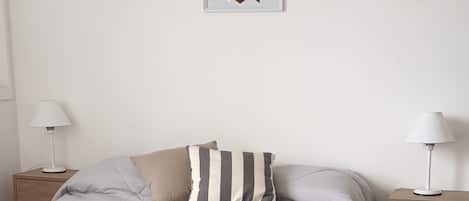 1 chambre, literie fournie