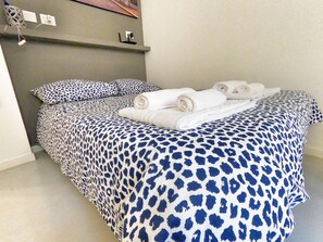 1 bedroom, iron/ironing board, WiFi - Tiber Apartment in Trastevere (Rome)