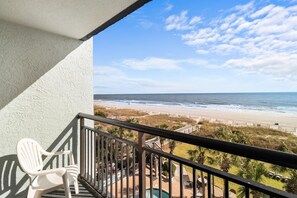 Property grounds - Magnificent Oceanfront Ste 4th Flr Free Breakfast (Myrtle Beach)