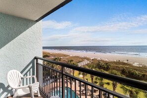 Property grounds - Mesmerizing Oceanfront Ste 4th Flr w/ Breakfast (Myrtle Beach)