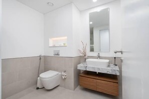 Bathroom - Vogue | Rahaal Madinat Jumeirah near Burj Al Arab (Dubai)