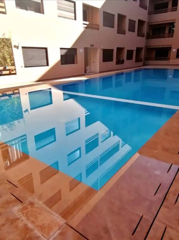 Pool - Bitty Apartment in the heart of gueliz with swimming pool (Marrakech)
