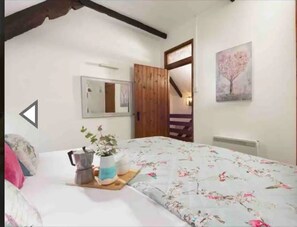 3 soverom, strykejern/-brett, wi-fi (inkludert) og sengetøy