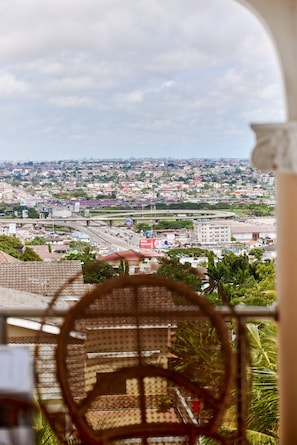 Interior - Enjoy a delightful stay in our Luxury 8 ensuite bedrooms with a stunning view (Accra)