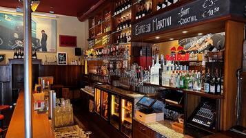 Bar (in der Unterkunft)