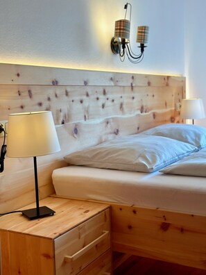 Deluxe Double Room - Hotel Lexenhof (Nussdorf am Attersee)