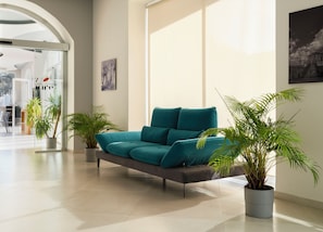 Khu tiếp khách ở sảnh
