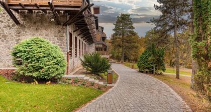 Cardoner Hotel and Conference Centre