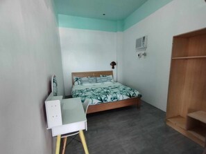 3 bedrooms, WiFi, bed sheets, wheelchair access