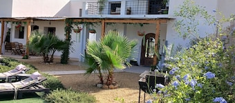 Tranquil rural Villa sleeps 5, Exclusive Private Pool, great views, close to sea
