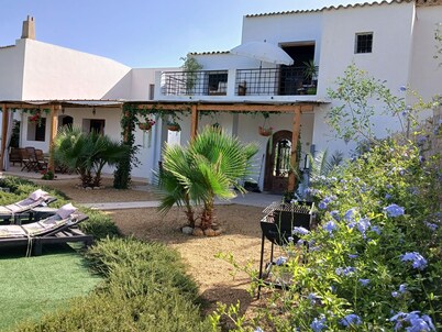 Tranquil rural Villa sleeps 5, Exclusive Private Pool, great views, close to sea