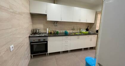 Spacious Room near Cristo Rei