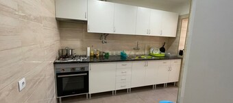 Spacious Room near Cristo Rei