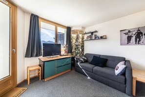TV