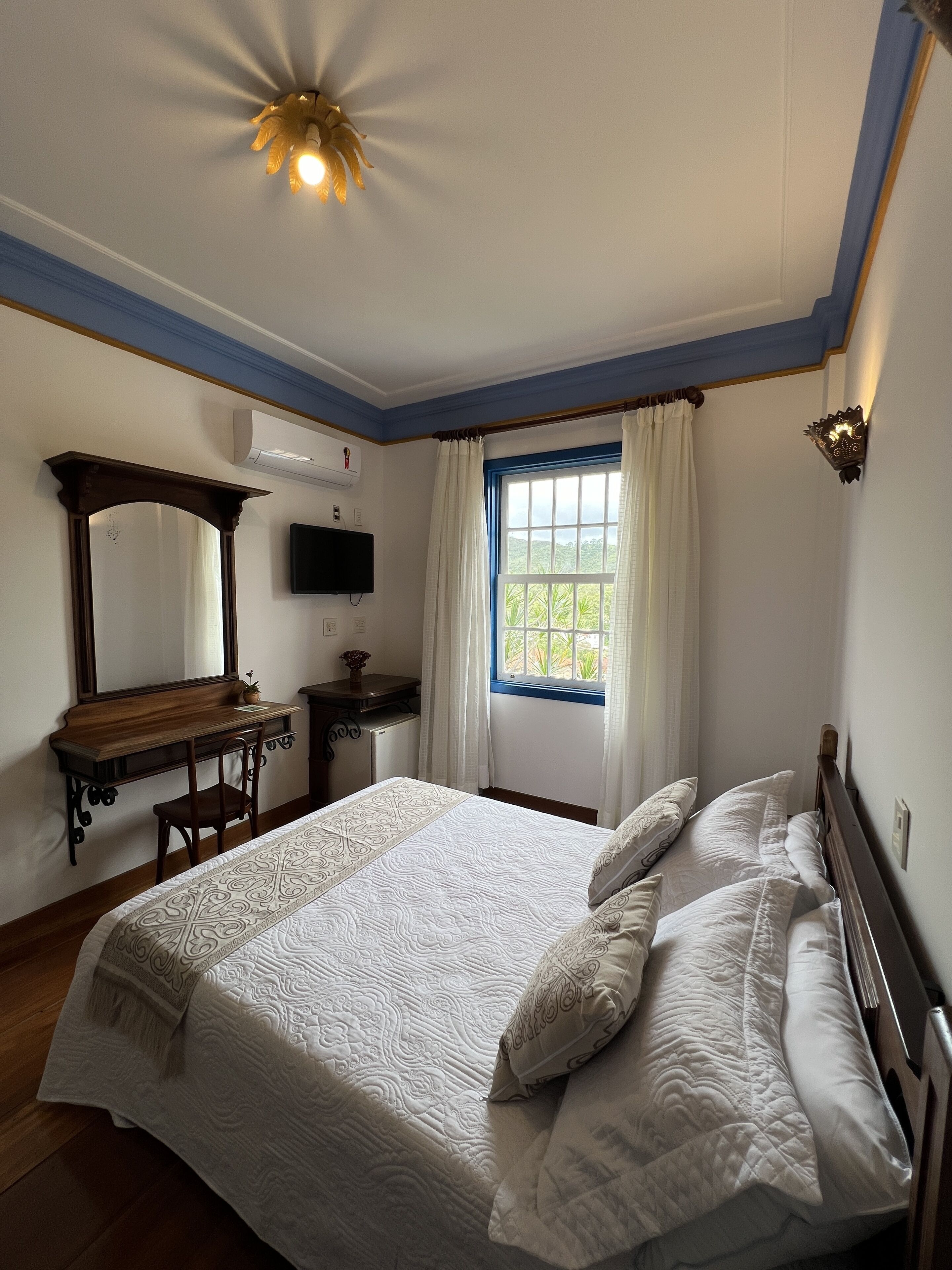 1 habitación, escritorio y wifi gratis 