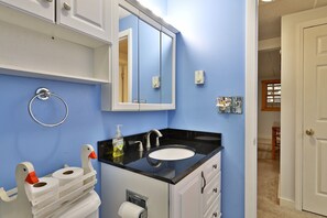 Casa, 3 habitaciones | Baño | Toallas