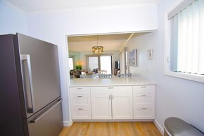 Lägenhet - 2 sovrum | Eget kök | Kylskåp, kaffe- och tebryggare och brödrost