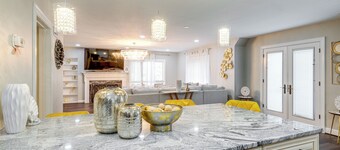 Silver Springs Home: Walk to Downtown!