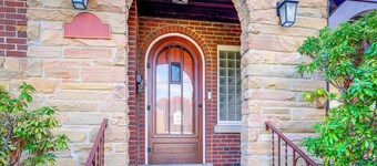 Silver Springs Home: Walk to Downtown!