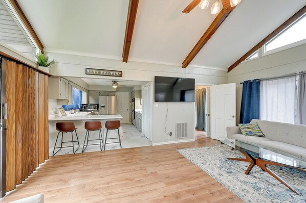 Interior - Lovely Goldsboro Home w/ Yard & Grill! (Goldsboro)