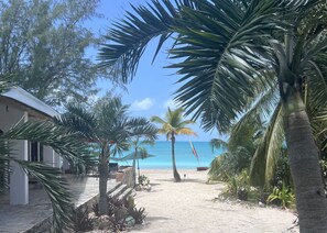 Solsenger og strandhåndklær