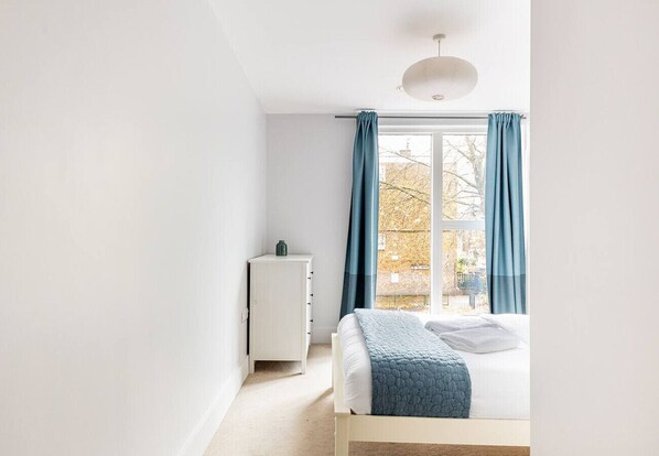 3 habitaciones, tabla de planchar con plancha y wifi gratis